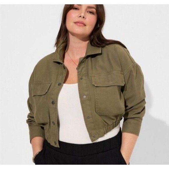Twill TORRID Army Green Military Crop Women Jacket SIZE: 3 (3X)- (22-24) - Picture 1 of 5